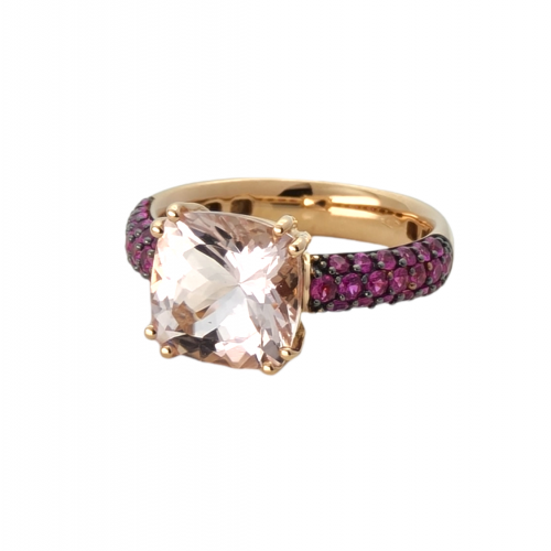 ROSE GOLD RING WITH PINK SAPPHIRES AND MORGANITE