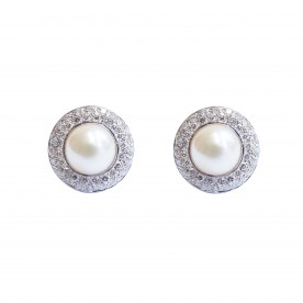 White gold earrings with Akoya pearls and diamonds