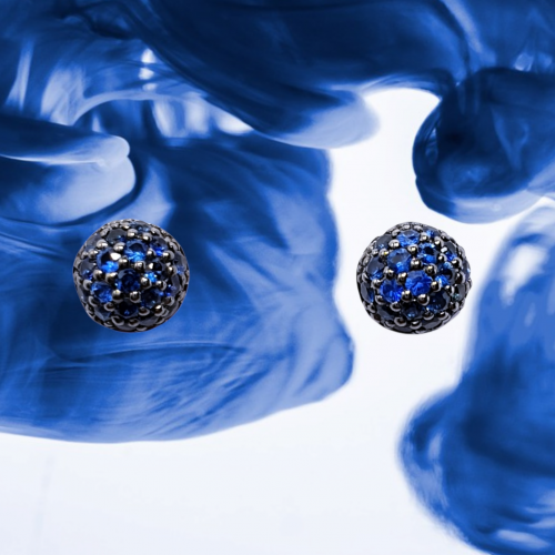 White gold earrings with sapphires