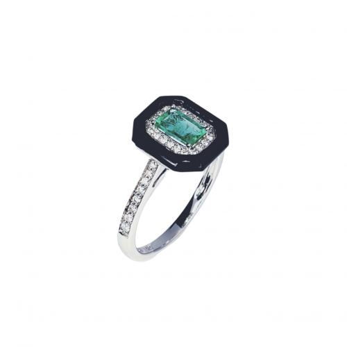 White gold ring with emerald, diamonds and black onyx