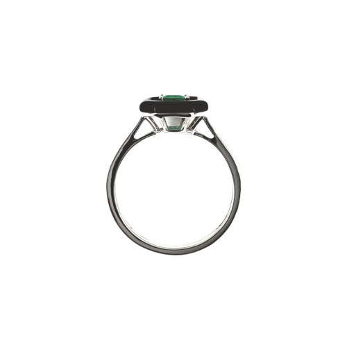White gold ring with emerald, diamonds and black onyx